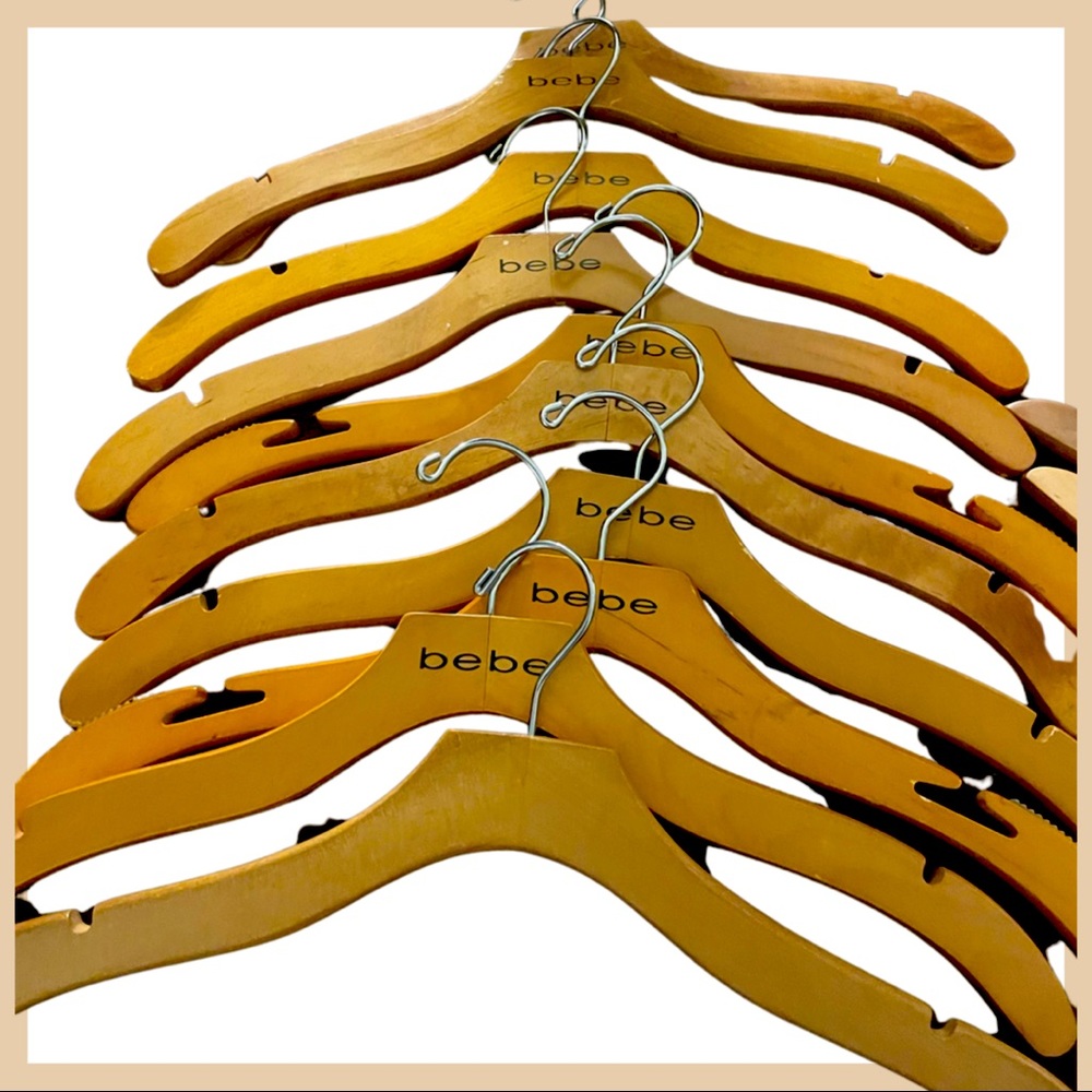 10 wooden hangers